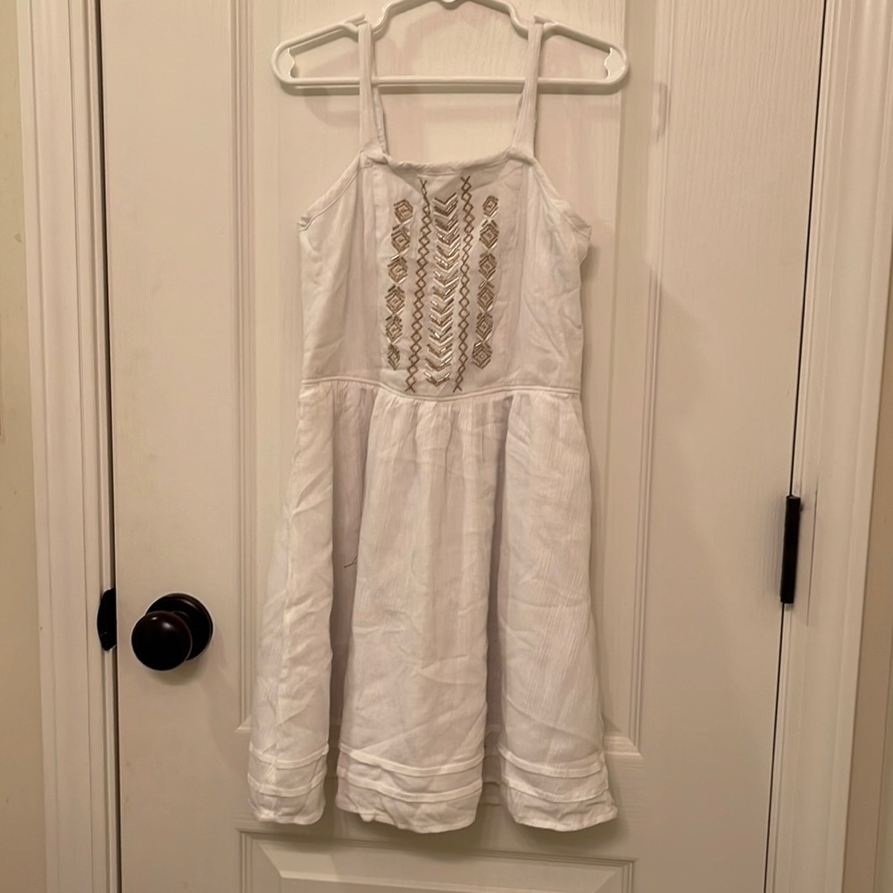 Abercrombie kids white dress w/ gold beading! SIZE 7/8
